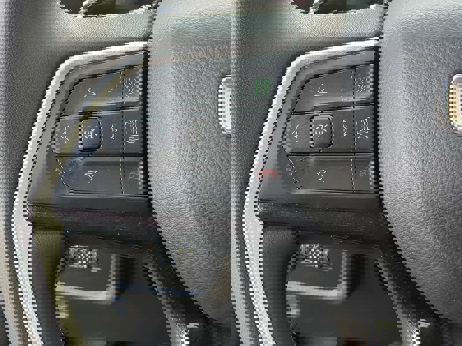 Used 2023 Jeep Grand Cherokee Altitude image 23