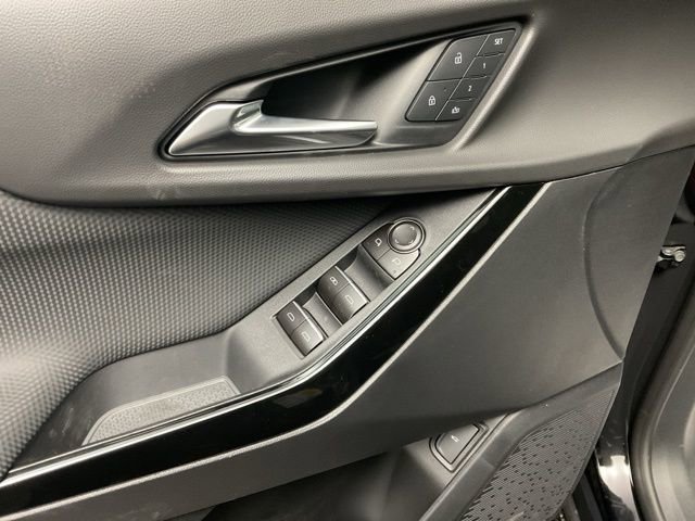 New 2026 Chevrolet Equinox RS w/ Convenience Package III image 10