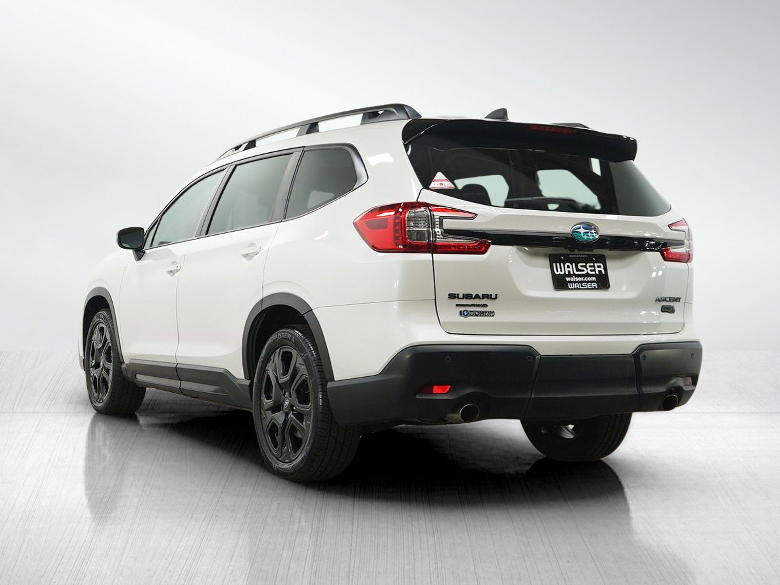 Used 2023 Subaru Ascent Onyx Edition AWD/4WD image 2