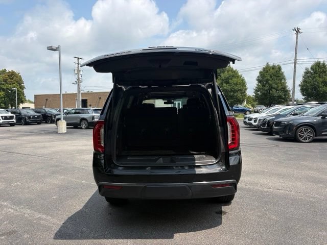 Used 2021 GMC Yukon AT4 w/ Rear Media and Nav Package AWD/4WD image 6