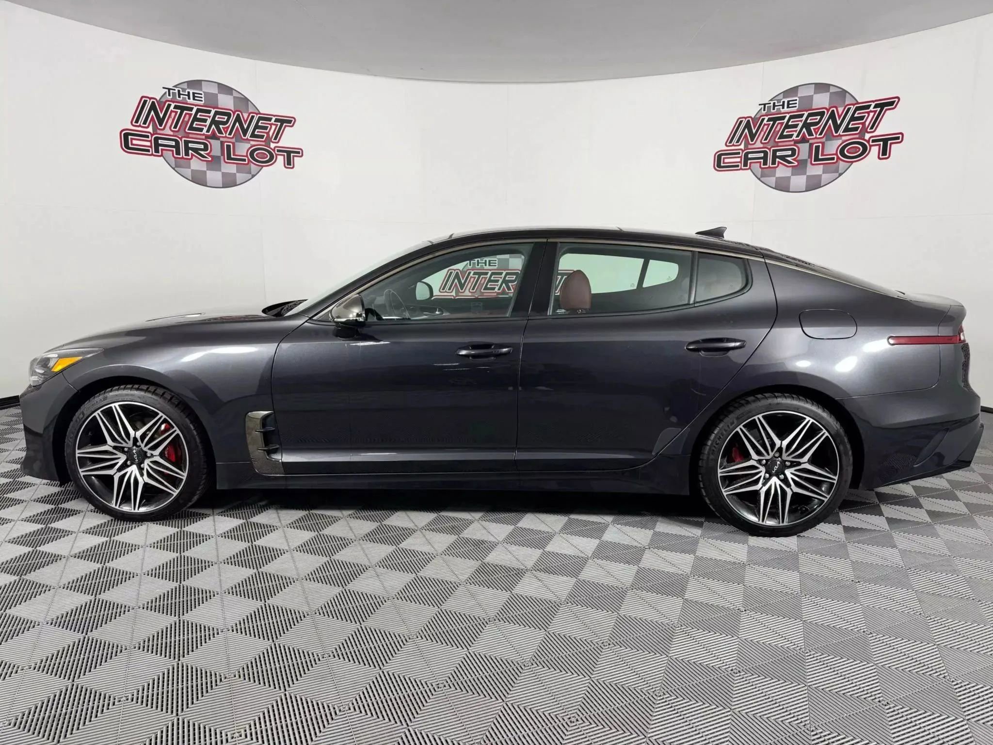 Used 2022 Kia Stinger GT1 w/ Red Interior Color Package AWD/4WD image 4