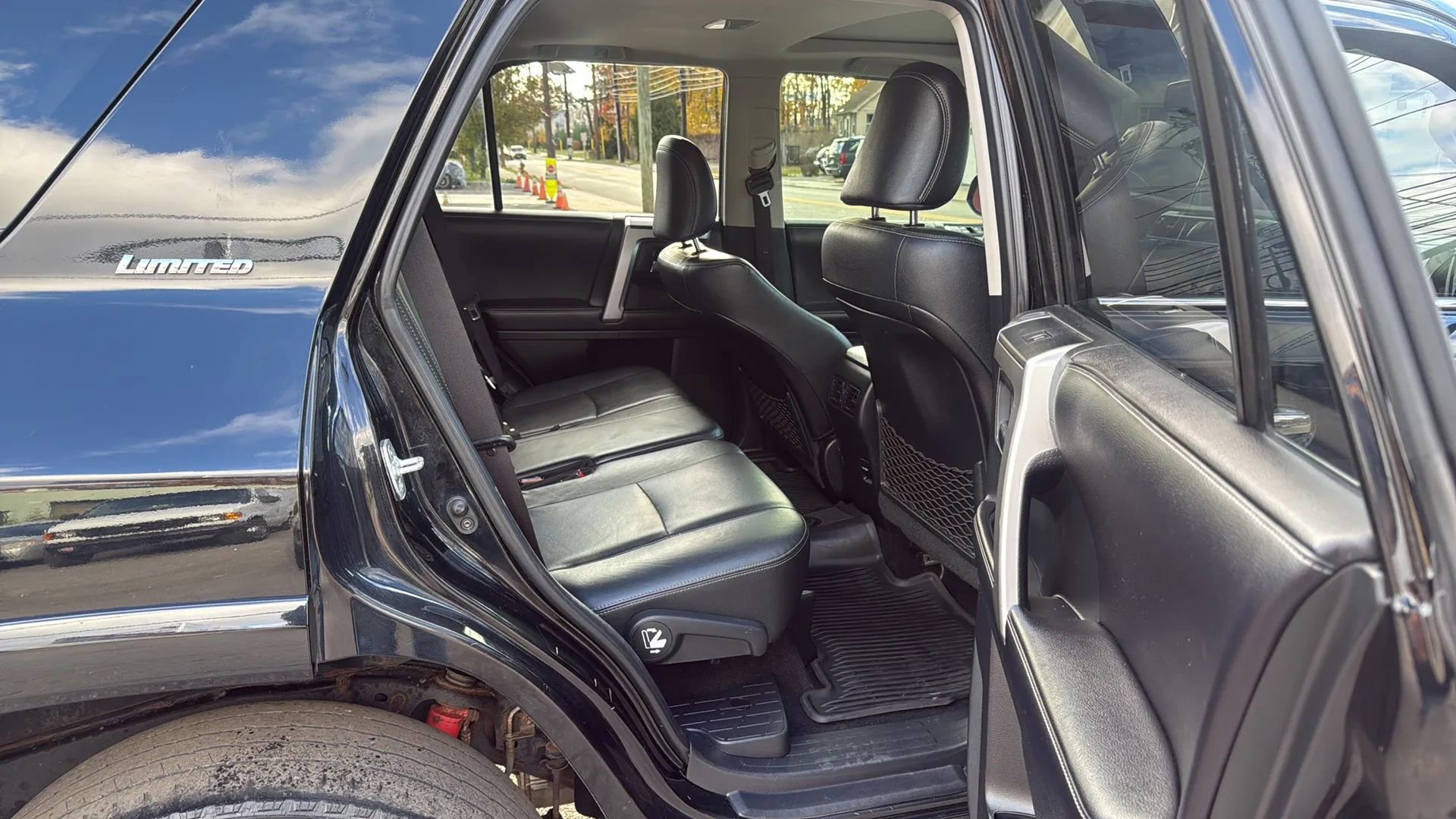 Used 2017 Toyota 4Runner Limited image 25