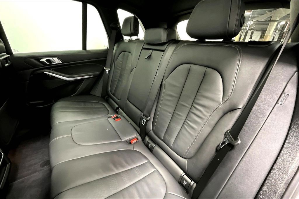 Used 2020 BMW X5 xDrive40i w/ Convenience Package image 36