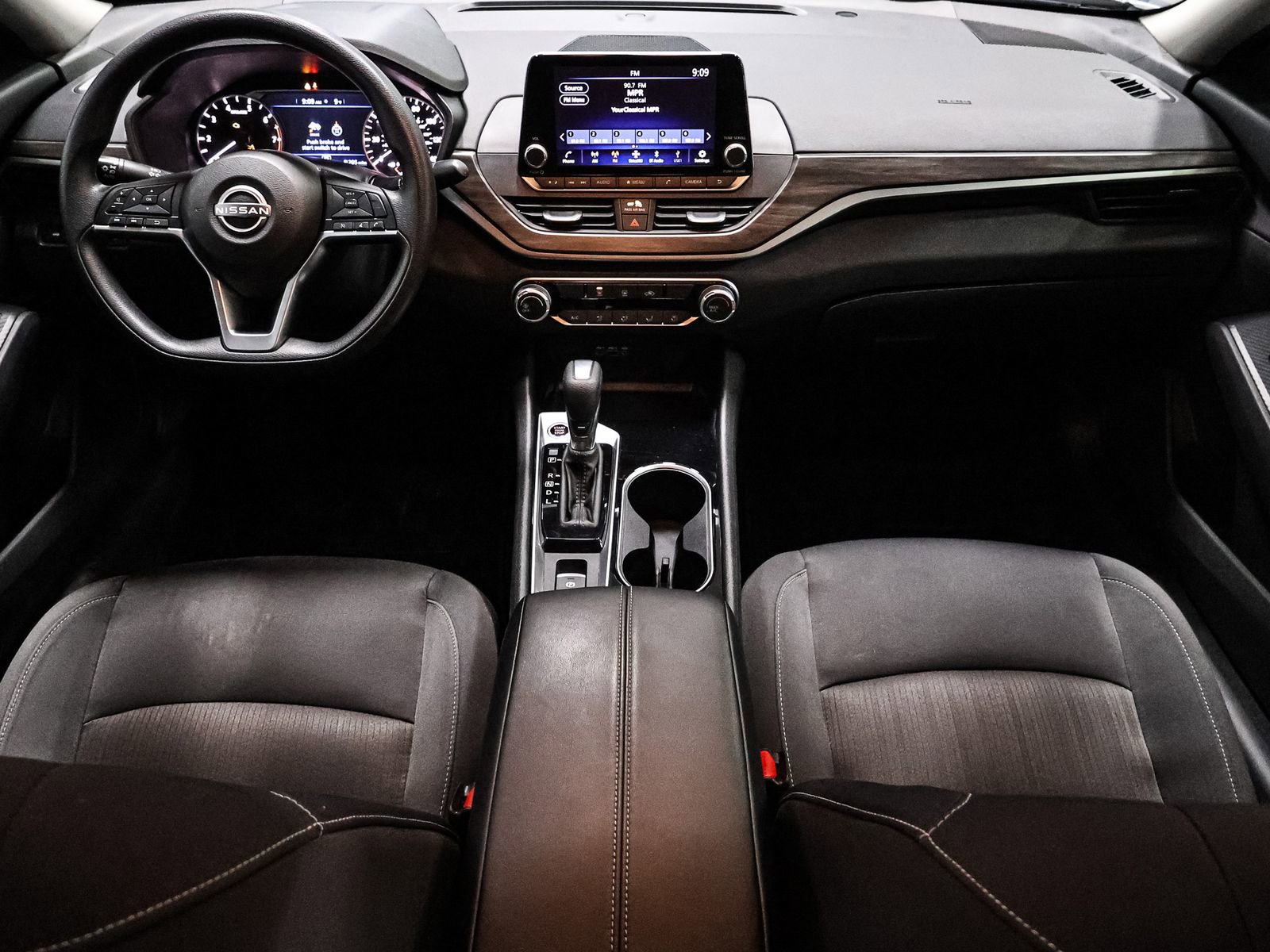 Used 2024 Nissan Altima 2.5 SV image 23