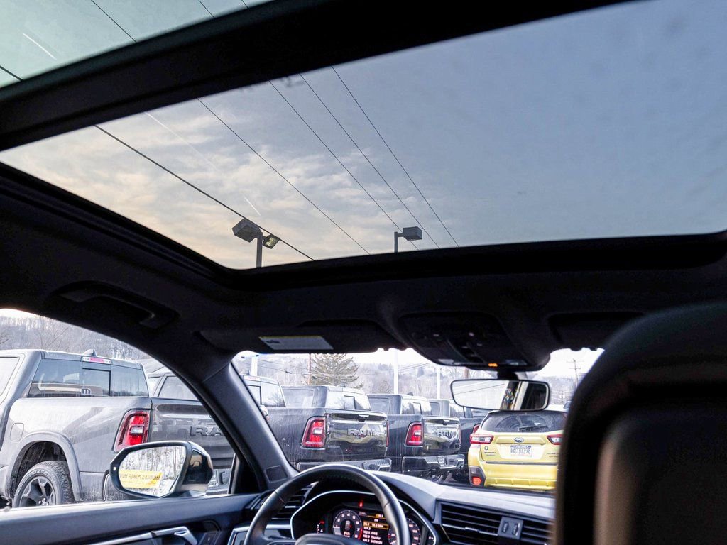 Used 2025 Audi Q3 2.0T Premium image 34