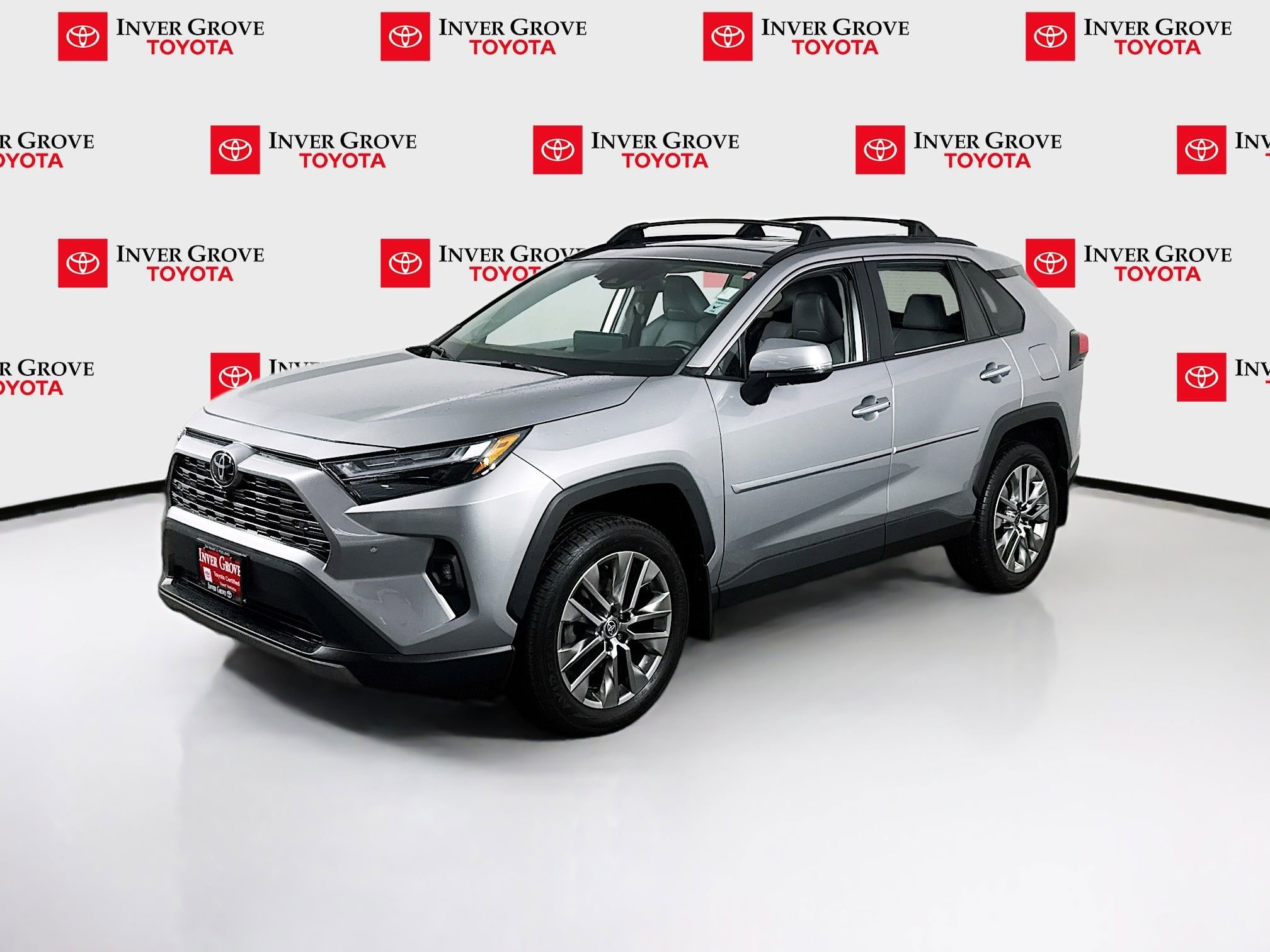Used 2023 Toyota RAV4 Limited AWD/4WD image 1