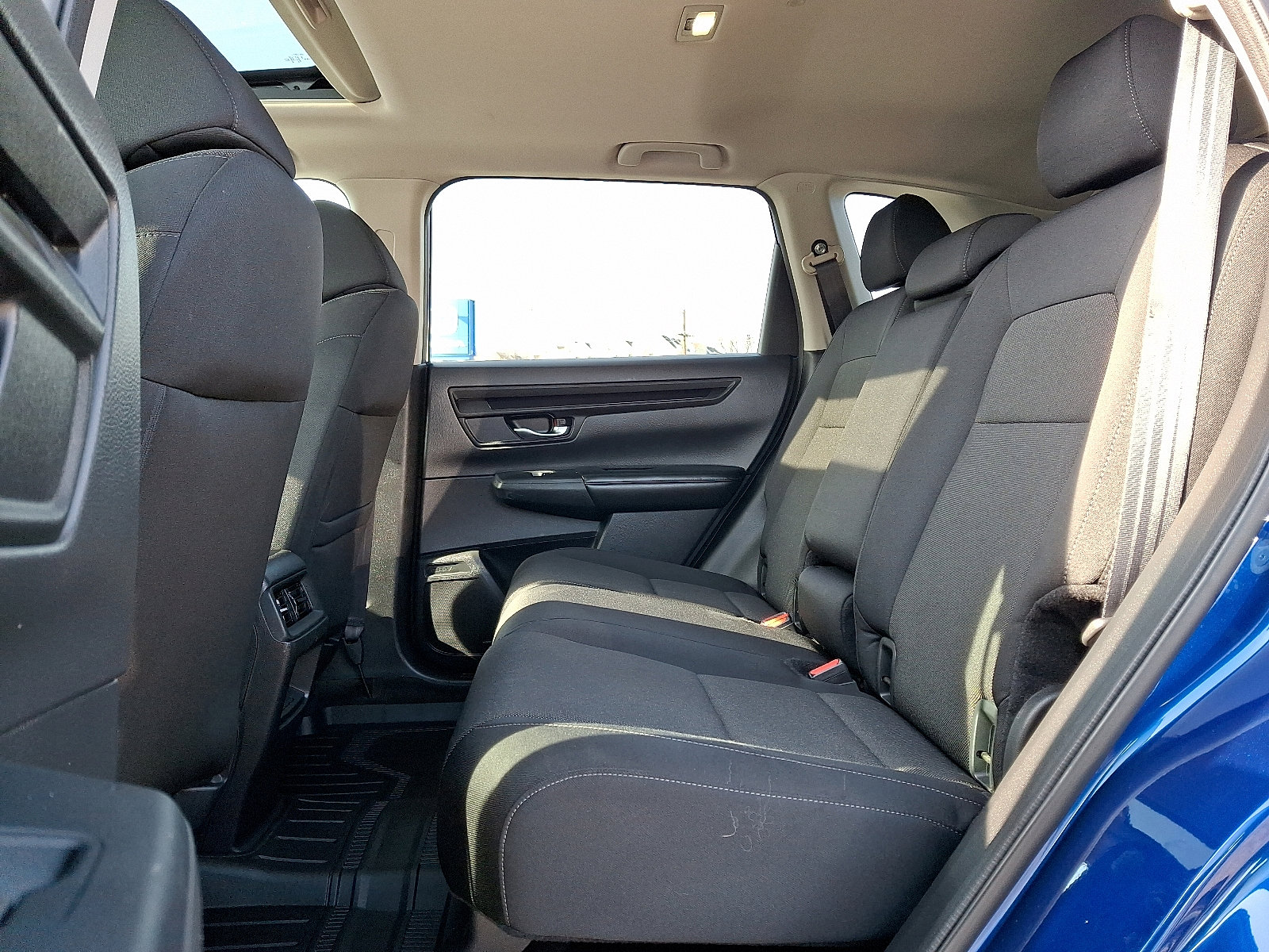 Used 2024 Honda CR-V EX image 9