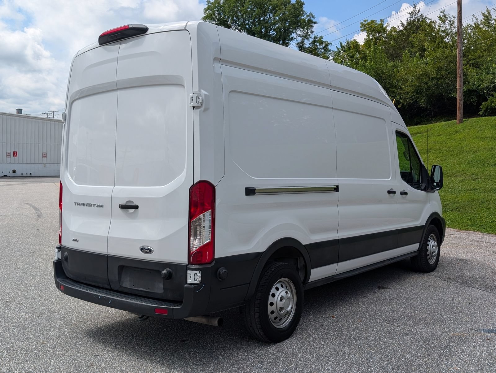 Used 2024 Ford Transit 250 148 High Roof AWD image 3