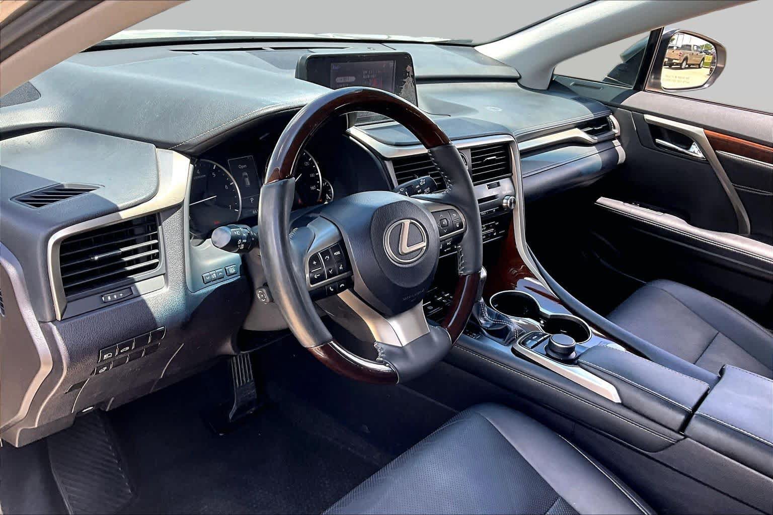 Used 2017 Lexus RX 350 FWD w/ Premium Package image 18