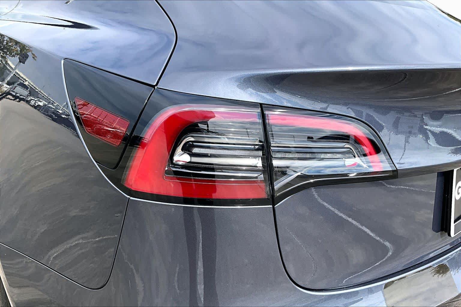 Used 2023 Tesla Model 3 Standard Range RWD image 25