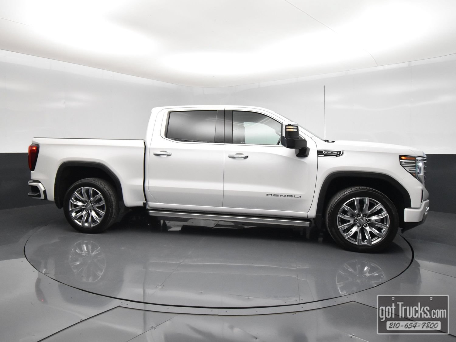 Used 2024 GMC Sierra 1500 Denali w/ Denali Reserve Package AWD/4WD image 53