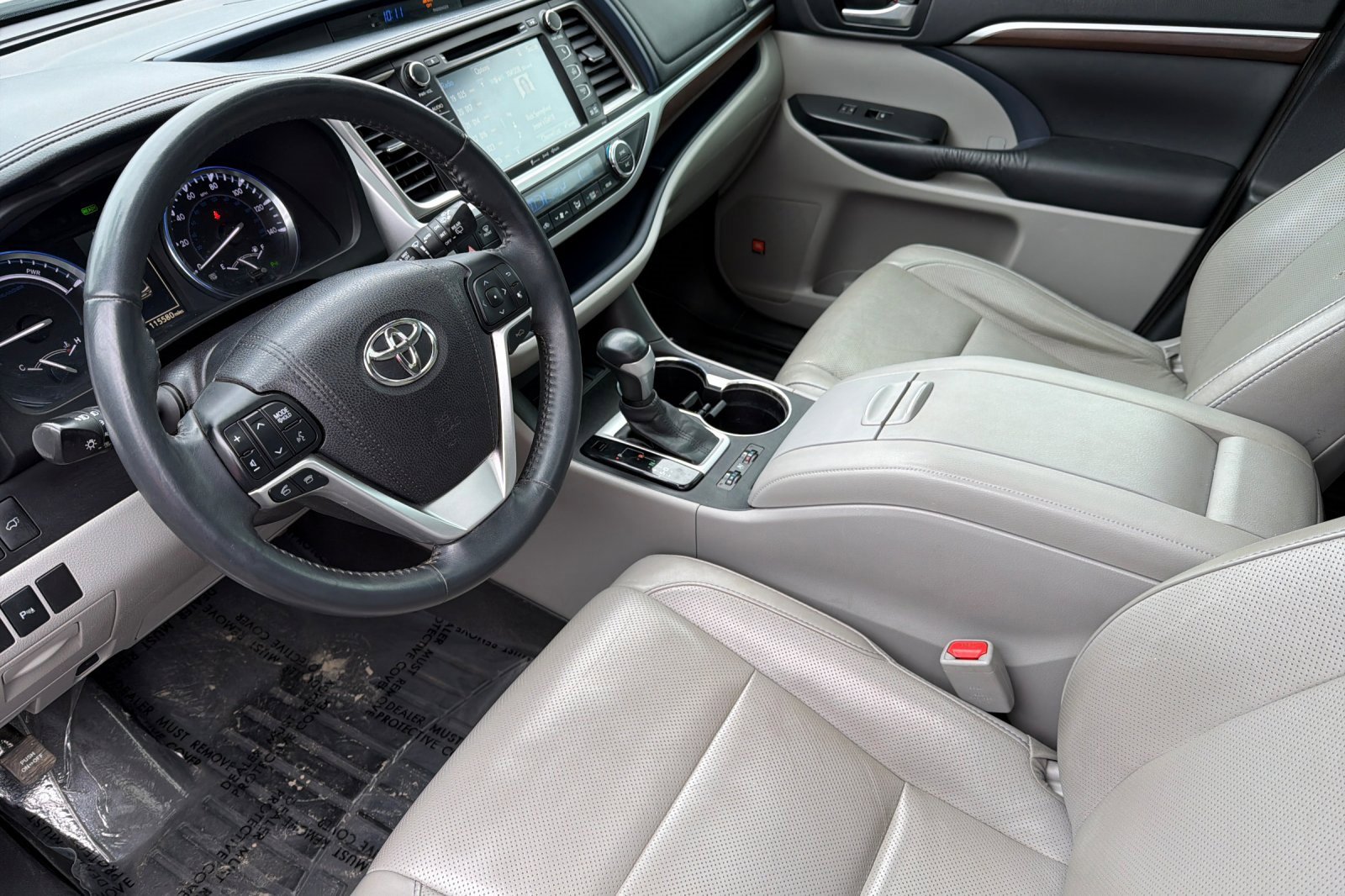 Used 2016 Toyota Highlander Limited image 7