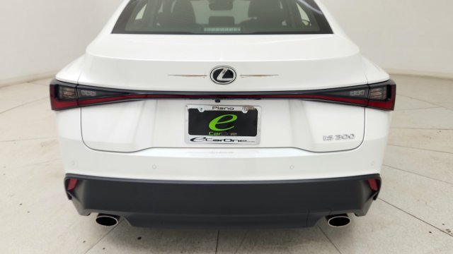Used 2024 Lexus IS 300 w/ Premium Package RWD image 27