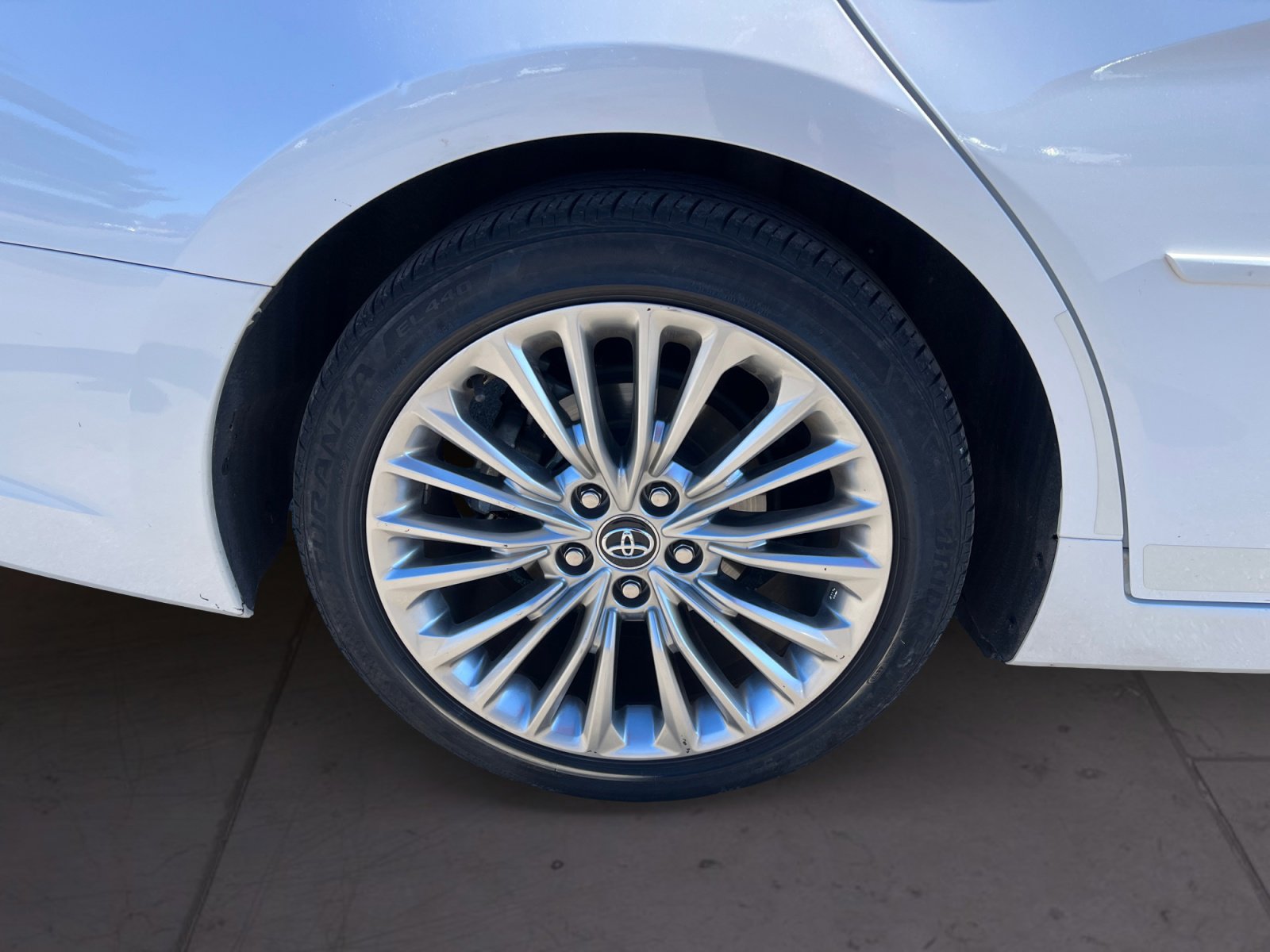 Used 2020 Toyota Avalon Limited w/ Advanced Safety Package image 18