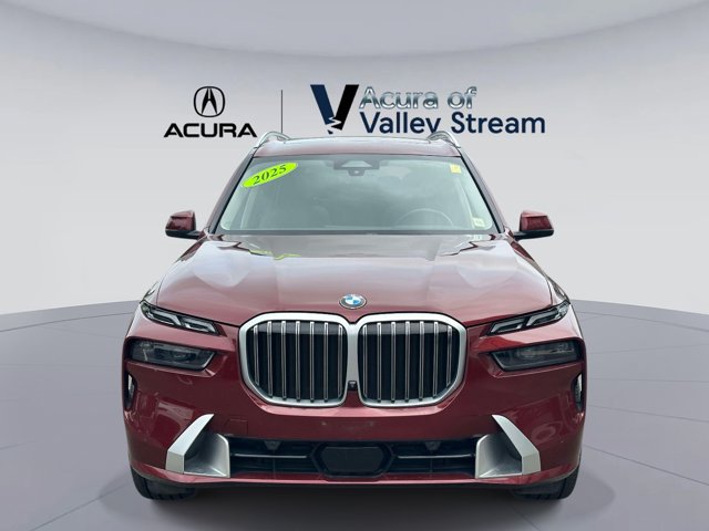 Used 2025 BMW X7 xDrive40i AWD/4WD image 2