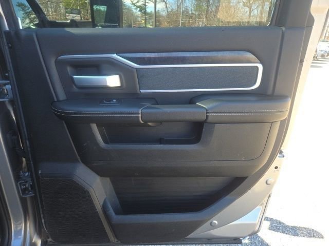 Used 2022 RAM 3500 Big Horn w/ Level C Equiment Group image 12