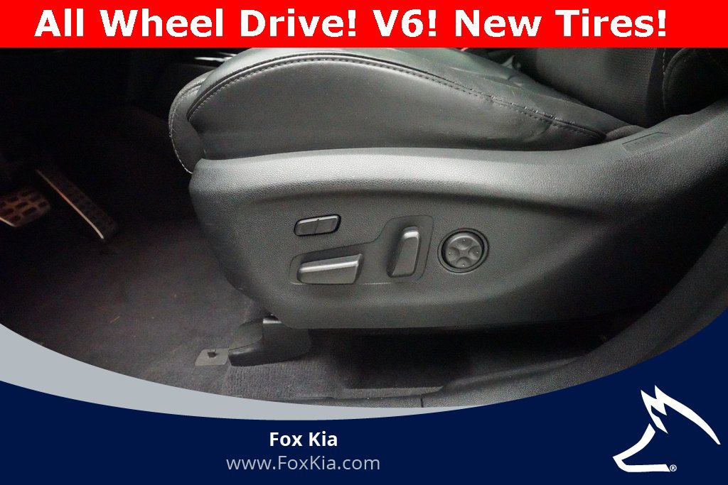Used 2017 Kia Sorento SX image 29