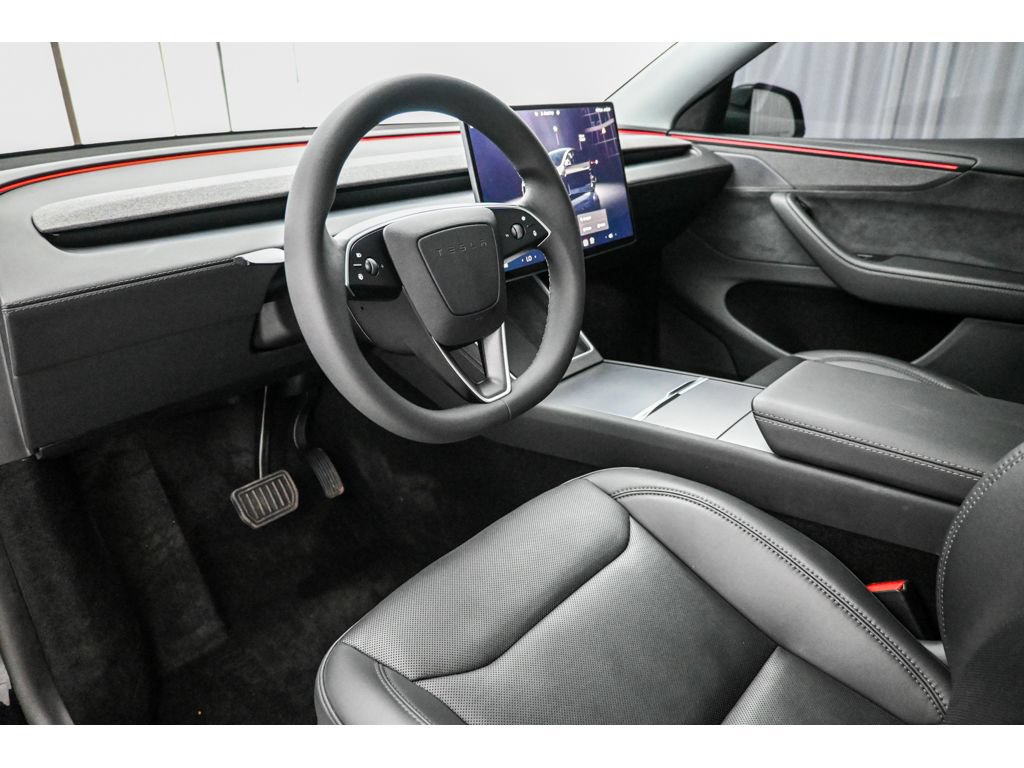 Used 2026 Tesla Model Y Long Range RWD image 37