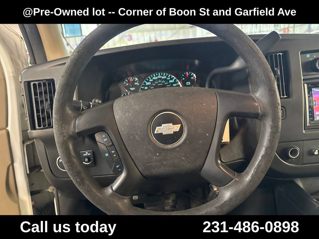 Used 2013 Chevrolet Express 2500 RWD image 20