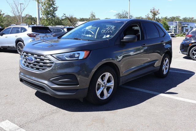 Used 2019 Ford Edge SE image 3