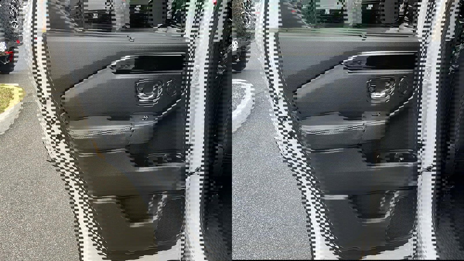 Used 2024 Honda Pilot Touring image 19