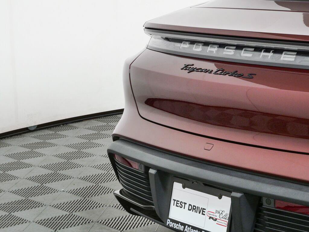 Certified 2021 Porsche Taycan Turbo S AWD/4WD image 39