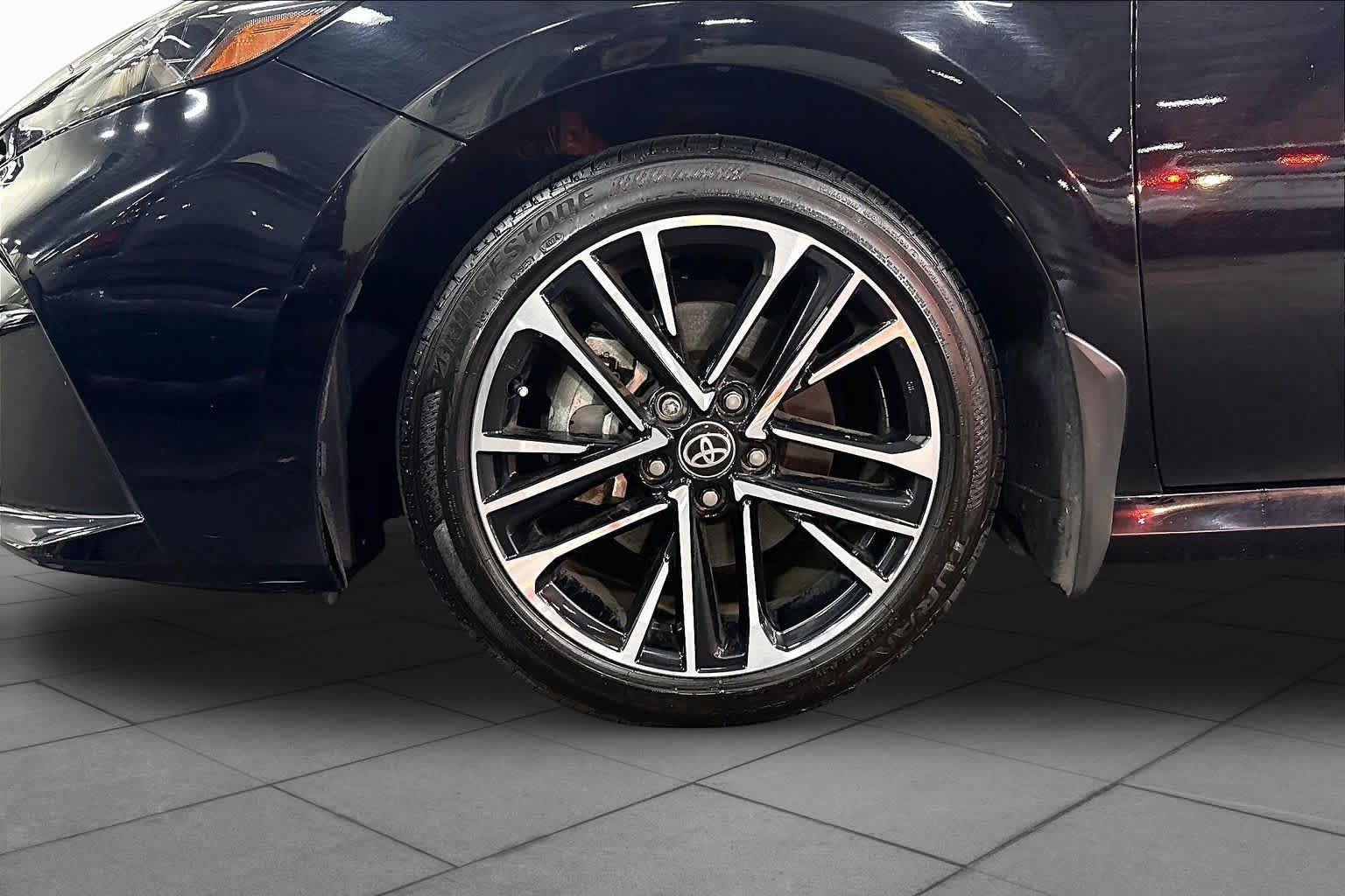 Used 2025 Toyota Camry XLE w/ Premium Package AWD/4WD image 11
