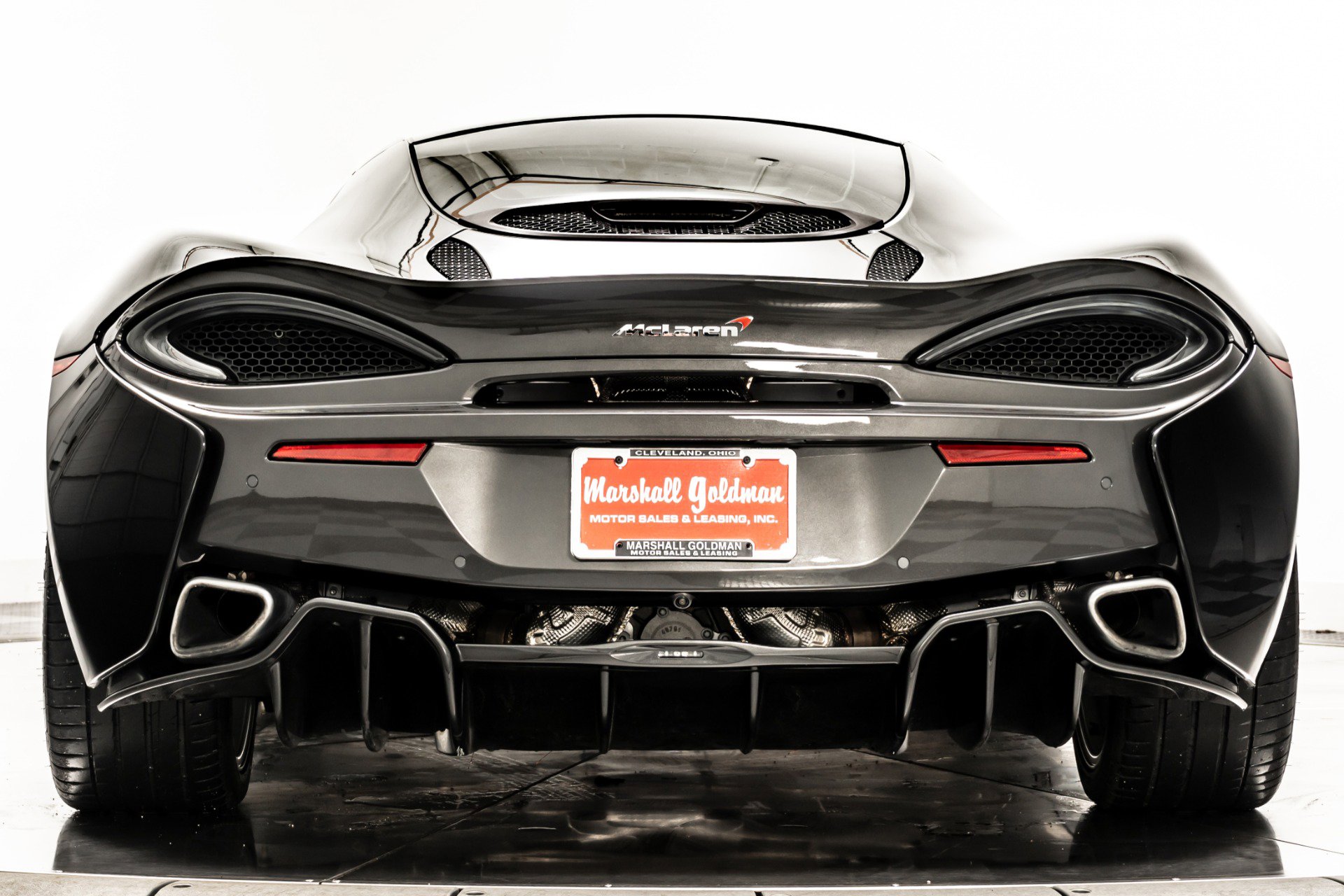 Used 2017 McLaren 570S image 8