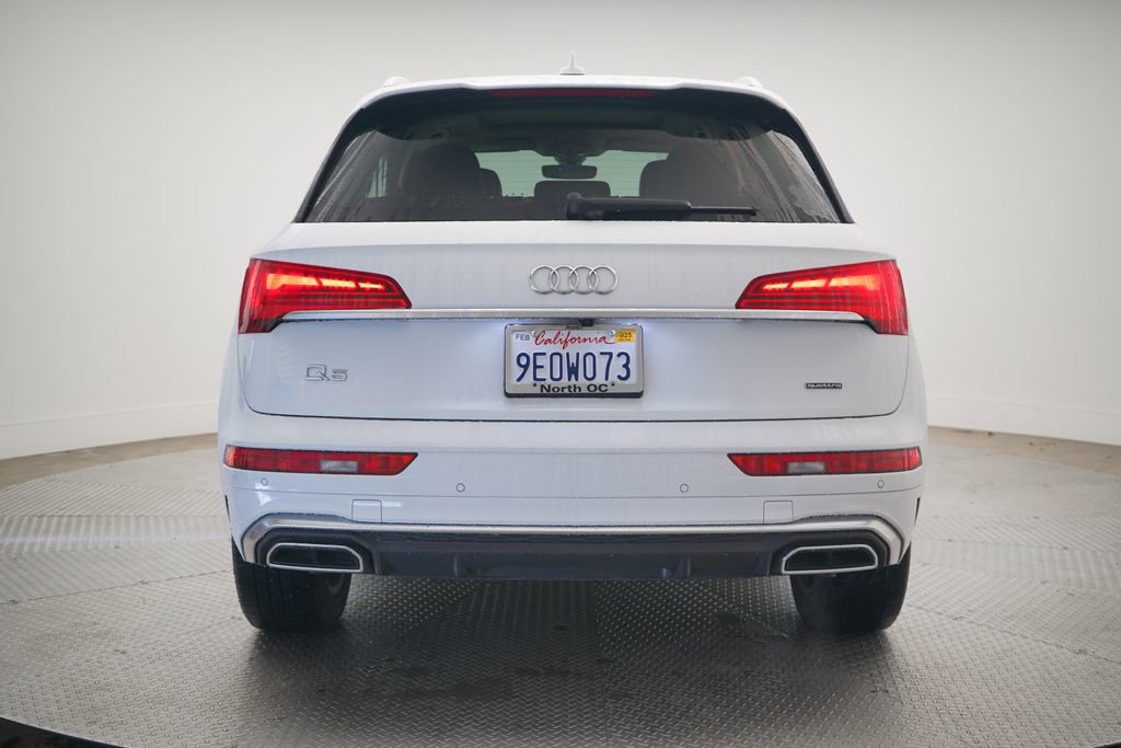 Used 2023 Audi Q5 2.0T Premium w/ Convenience Package image 4