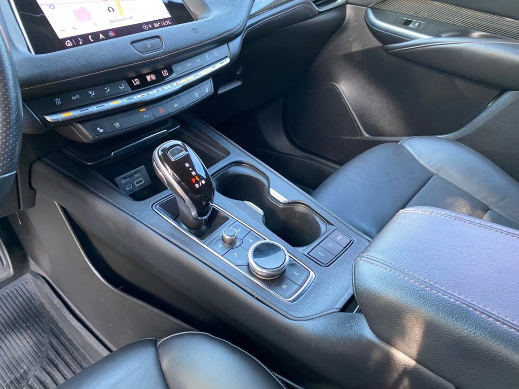 Used 2021 Cadillac XT4 Sport w/ Sun And Sound Package AWD/4WD image 13