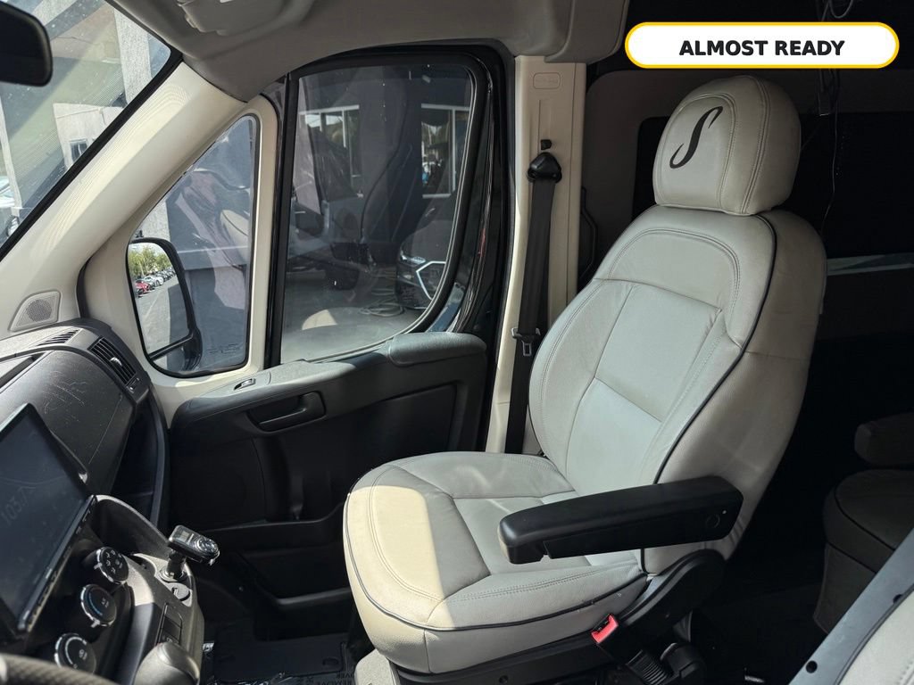 Used 2015 RAM ProMaster 2500 w/ Premium Appearance Group FWD image 25