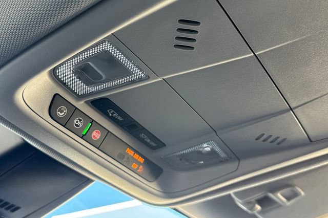 Used 2022 Chevrolet Blazer LT image 24