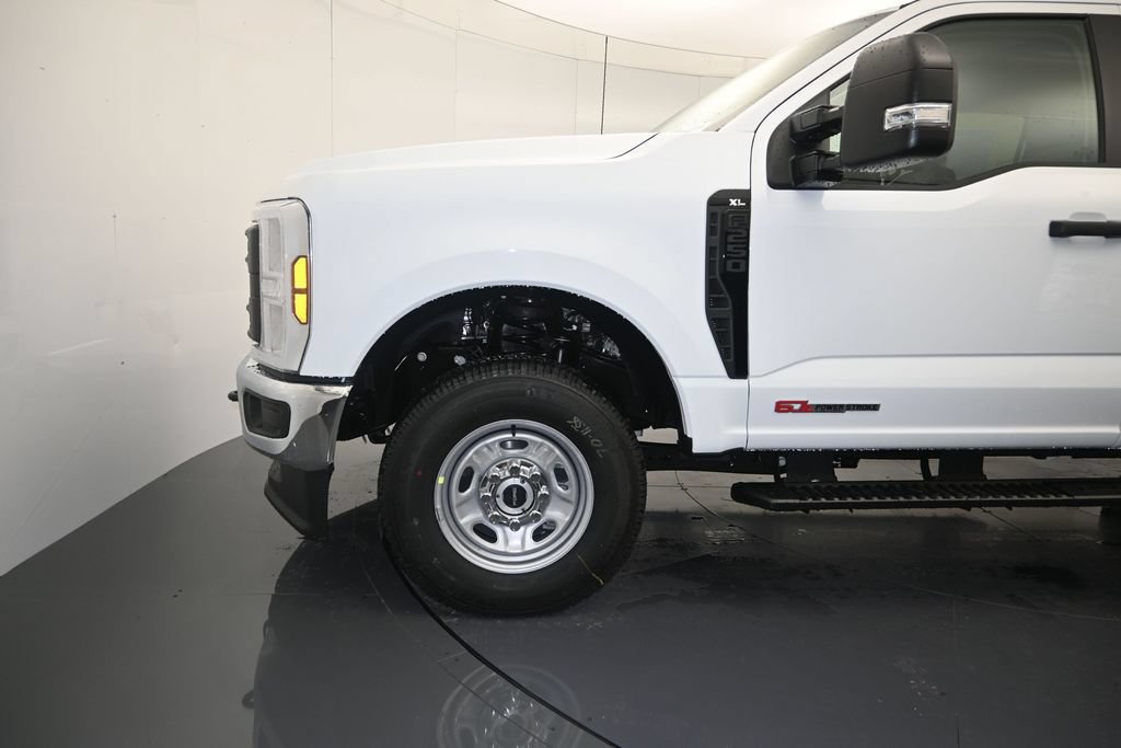 New 2027 Ford F250 4x4 Crew Cab Super Duty image 9
