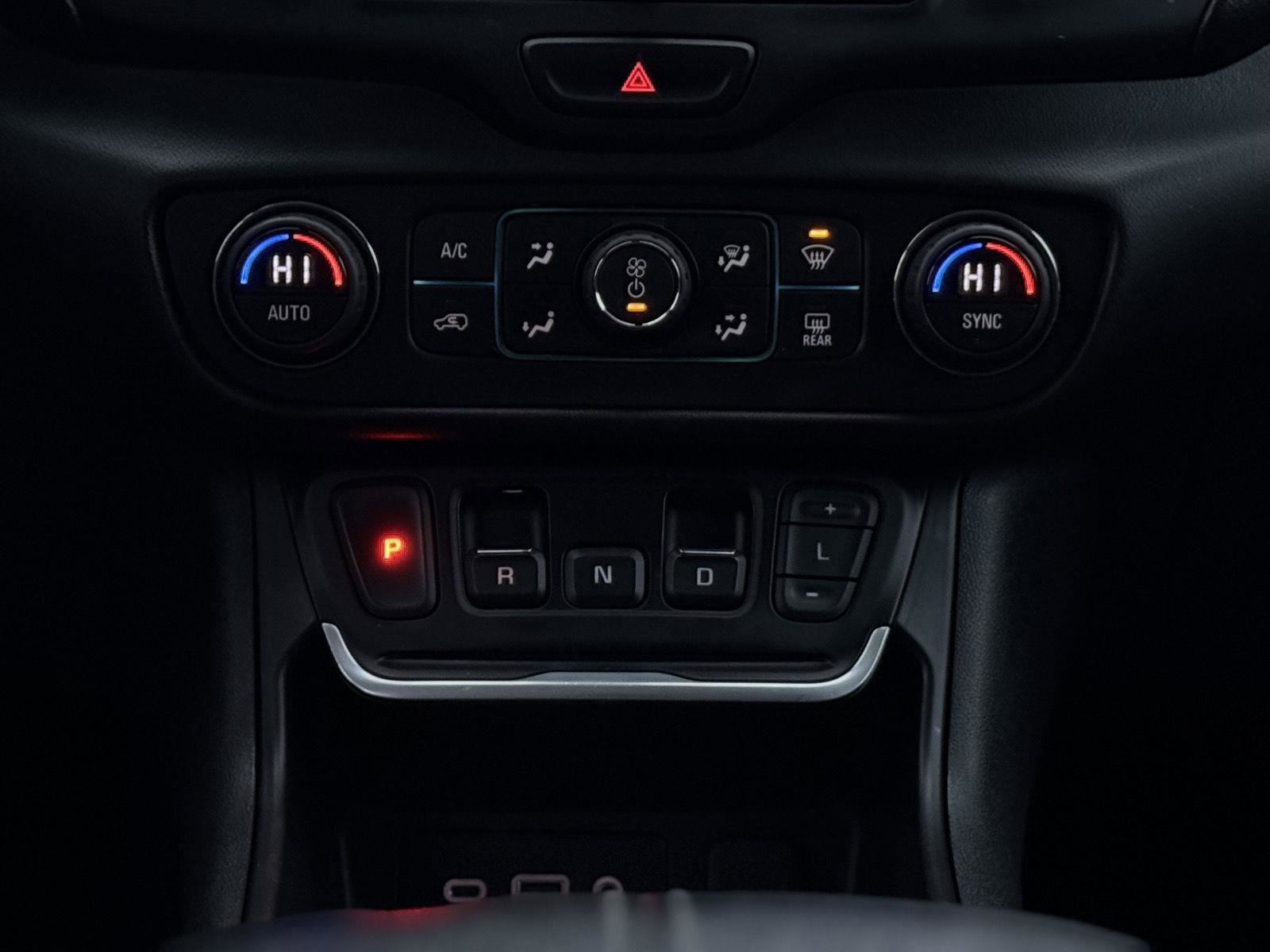 Used 2020 GMC Terrain SLE w/ Driver Convenience Package image 21