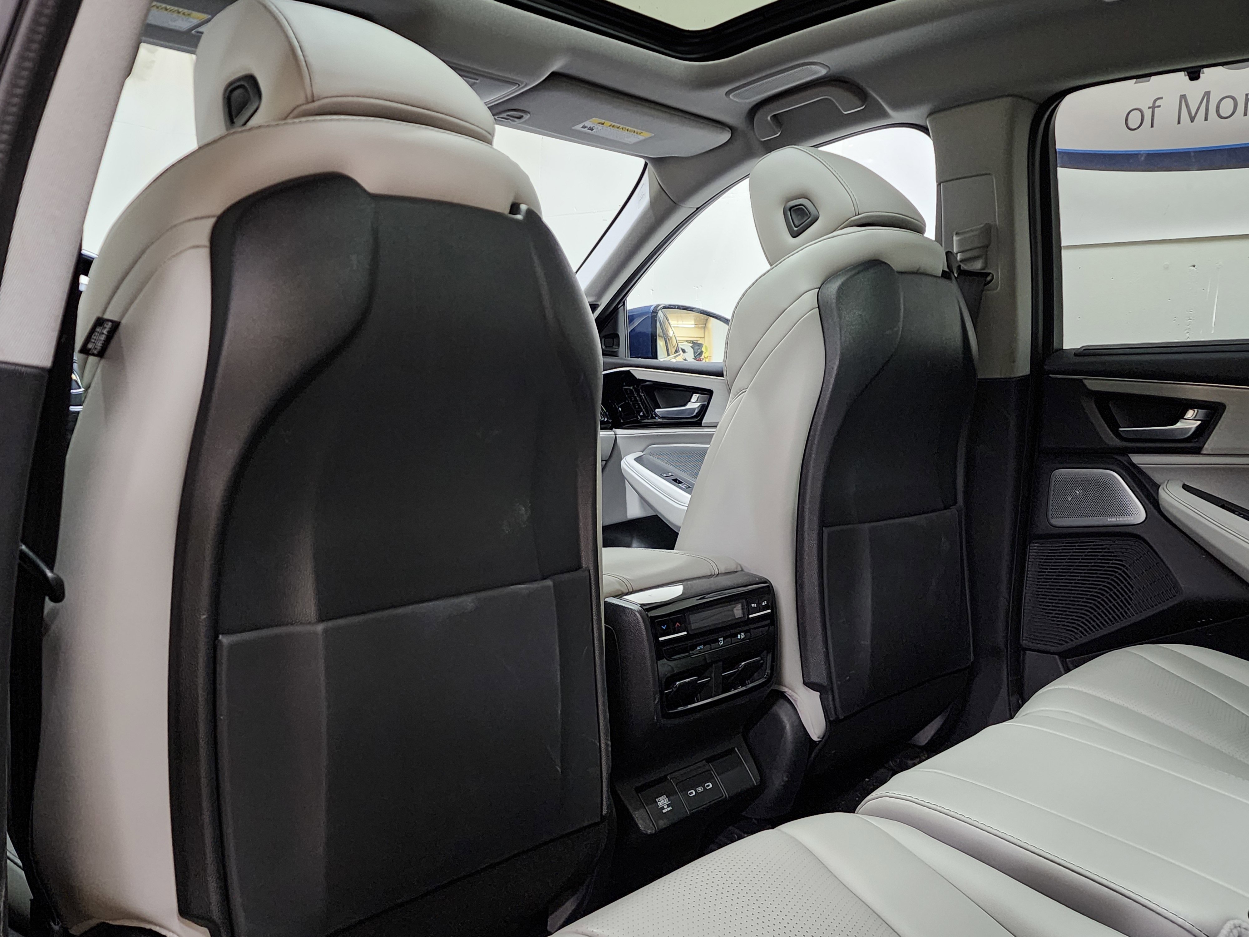 Certified 2025 Acura MDX SH-AWD w/ Technology Package image 15