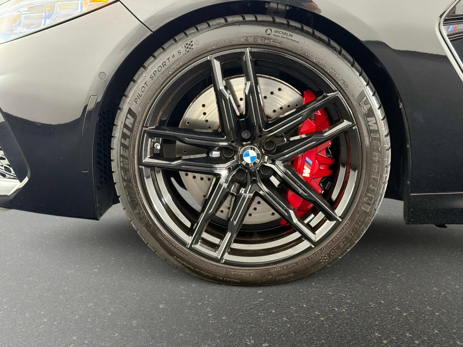 Used 2025 BMW M8 Competition AWD/4WD image 16