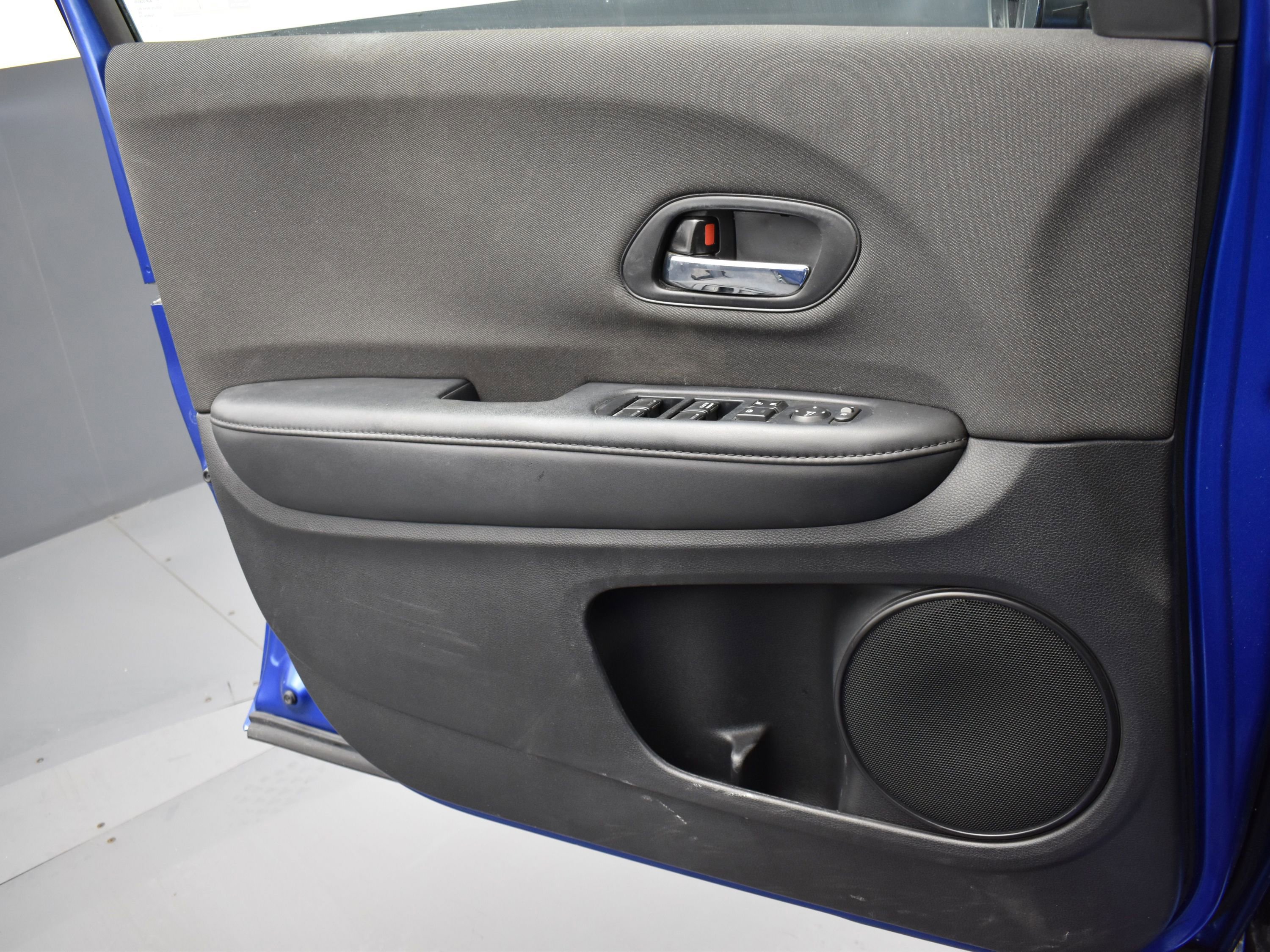 Used 2019 Honda HR-V Sport image 5