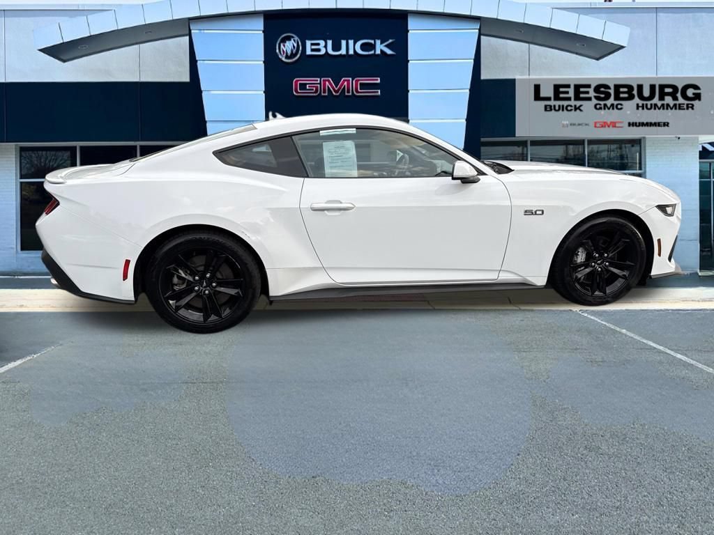 Used 2024 Ford Mustang GT RWD image 8