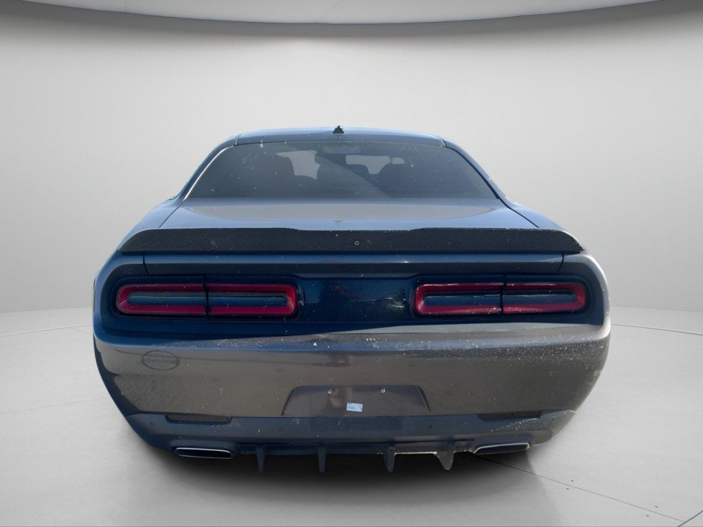 Used 2018 Dodge Challenger SXT Plus RWD image 8