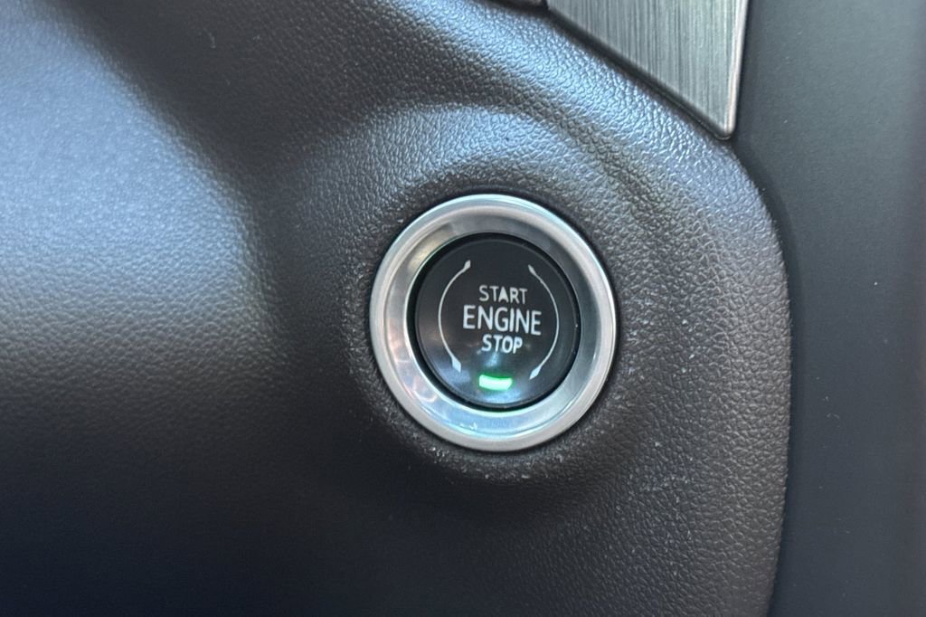 Used 2020 GMC Sierra 2500 Denali w/ Denali Ultimate Package AWD/4WD image 22
