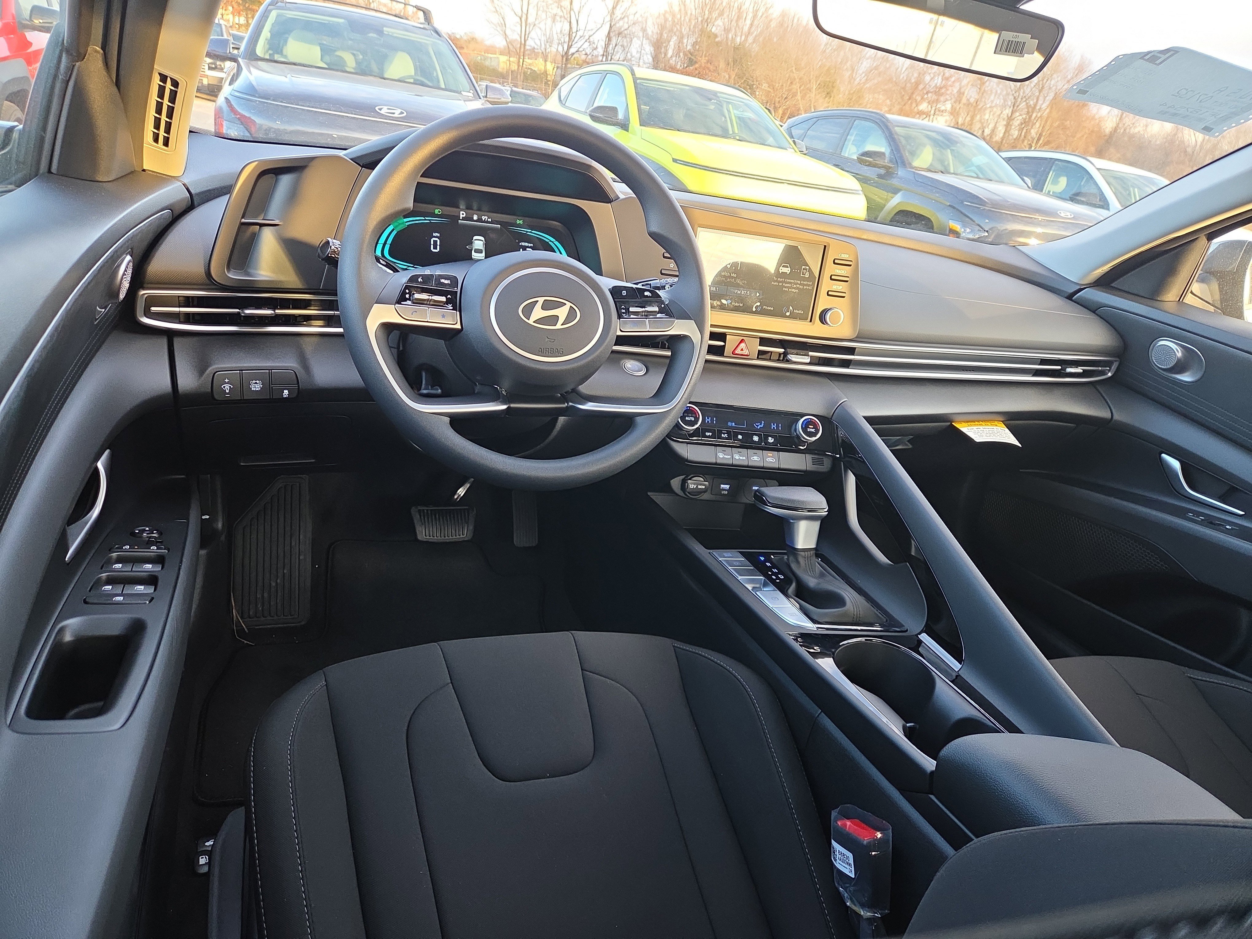 New 2026 Hyundai Elantra Hybrid FWD image 6