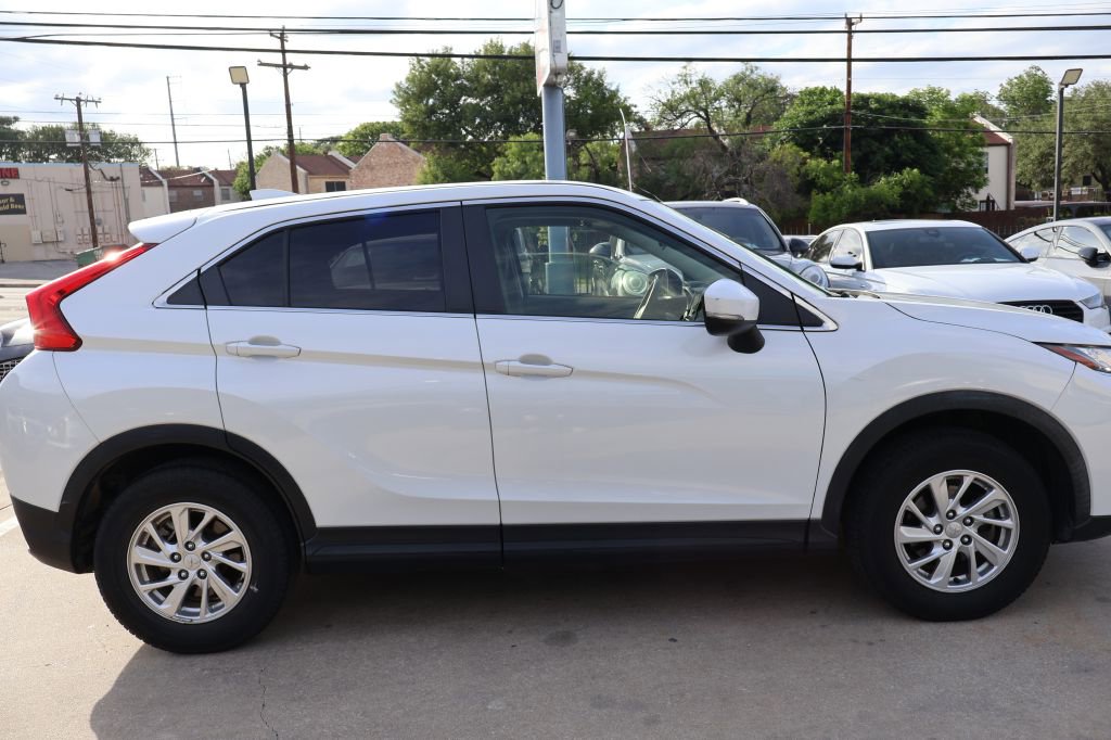 Used 2019 Mitsubishi Eclipse Cross ES FWD image 9