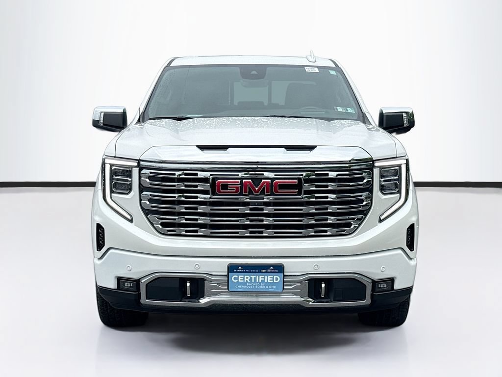 Used 2023 GMC Sierra 1500 Denali AWD/4WD image 2