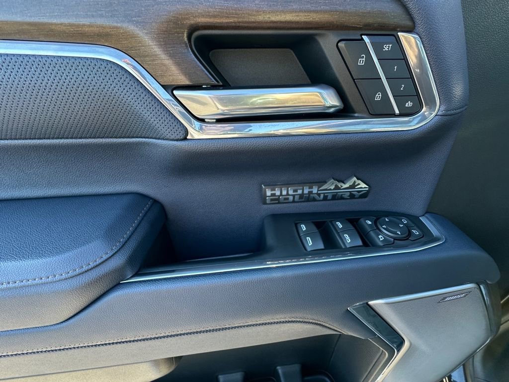 Used 2024 Chevrolet Silverado 1500 High Country AWD/4WD image 11