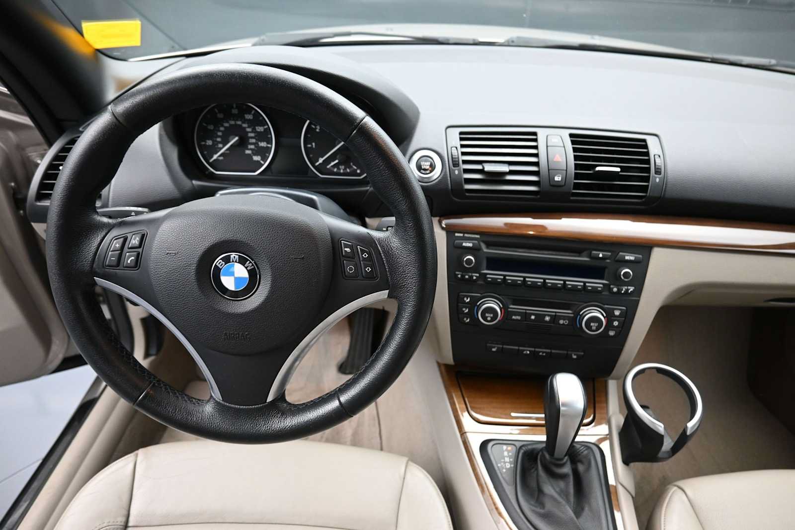 Used 2008 BMW 128i Convertible RWD image 15