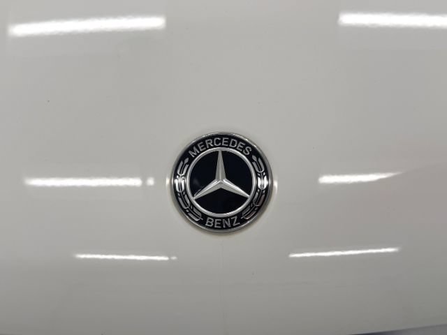 Used 2019 Mercedes-Benz GLC 300 4MATIC image 16