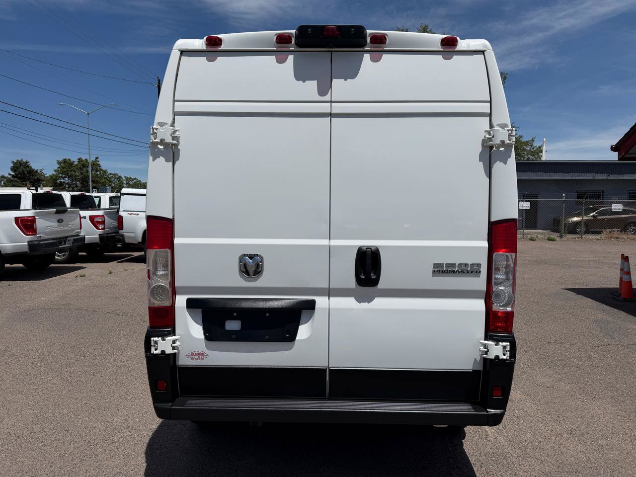 Used 2024 RAM ProMaster 2500 w/ Convenience Group FWD image 8