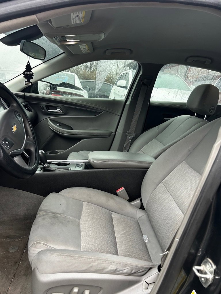 Used 2015 Chevrolet Impala LS w/ LS Convenience Package image 10