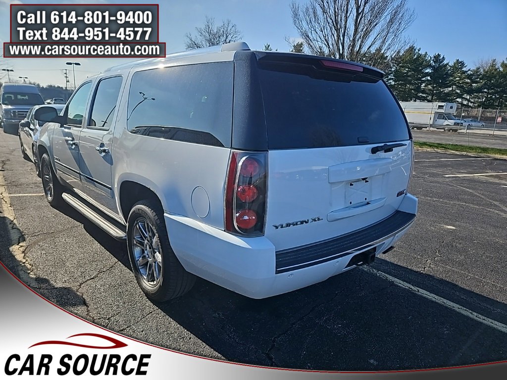 Used 2014 GMC Yukon XL Denali image 2
