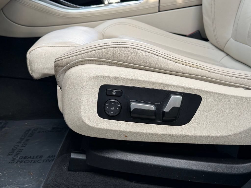 Used 2022 BMW X5 xDrive40i w/ M Sport Package AWD/4WD image 27